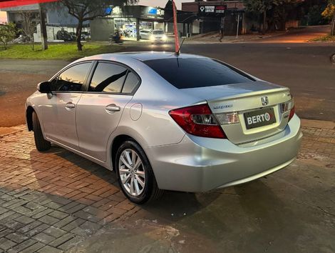 Honda Civic Sedan LXR 2.0 Flexone 16V Aut. 4p