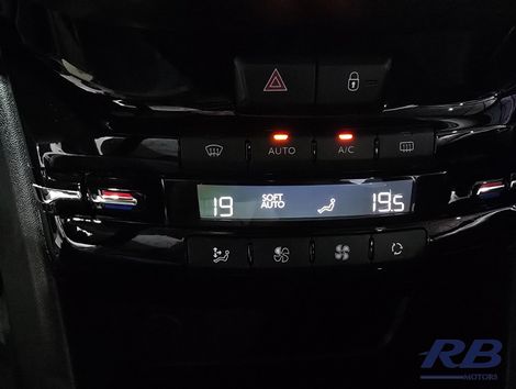 Peugeot 2008 Griffe 1.6 Turbo Flex 16V 5p Aut.