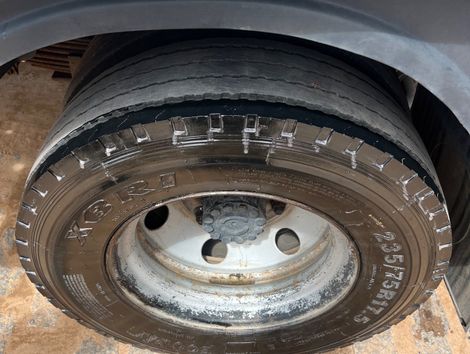 VOLKSWAGEN 8-120/8-120 euro3 Worker 2p (diesel)