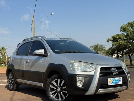 Toyota ETIOS CROSS 1.5 Flex 16V 5p Mec.