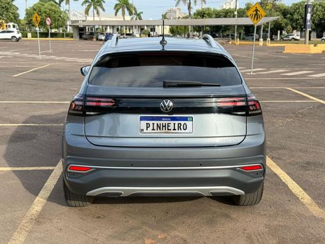 VolksWagen Nivus Highline 1.0 200 TSI Flex Aut.