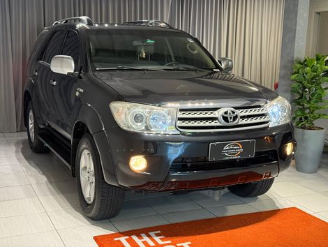 Toyota Hilux SW4 SR 4x2 2.7/ 2.7 Flex 16V Aut.