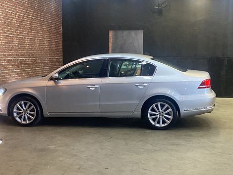 VolksWagen Passat TB 2.0 FSI/TSI 211cv Tiptronic 4p