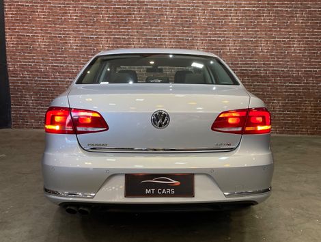 VolksWagen Passat TB 2.0 FSI/TSI 211cv Tiptronic 4p