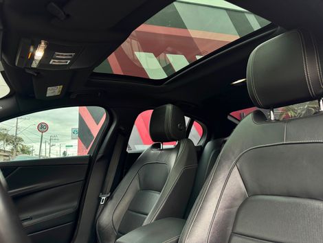 Jaguar XE 2.0 Turbocharged R-Sport Aut.