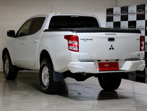 Mitsubishi L200 Triton Sport HPE 2.4 CD Diesel Aut.