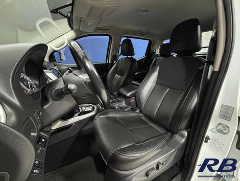 Nissan Frontier X-GEAR CD 4x4 2.3 Bi-TB Die.Aut