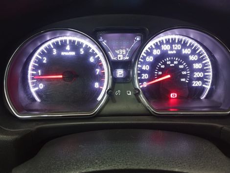 Nissan VERSA SV 1.6 16V FlexStart 4p Aut.