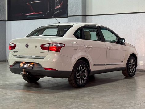 Fiat Grand Siena ESSENCE Dual. 1.6 Flex 16V