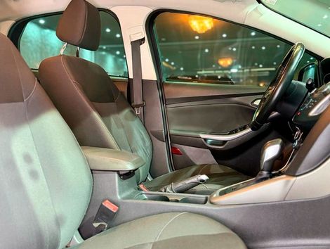 Ford Focus Fastback SE/SE PLUS 2.0 Flex Aut.