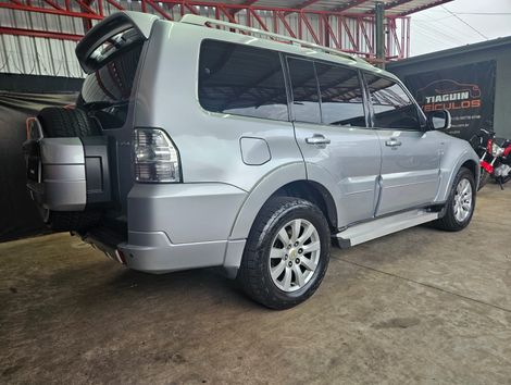 Mitsubishi Pajero HPE Full 3.2 4x4 T.I.Dies. 5p Aut