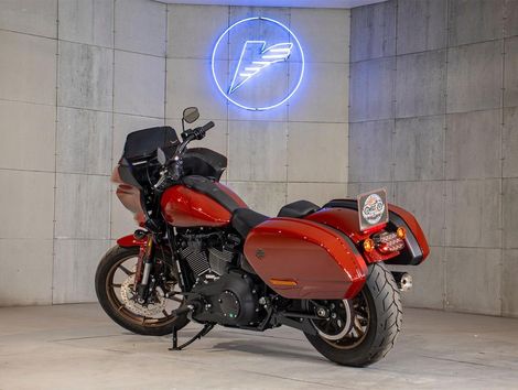 Harley LOW RIDER ST