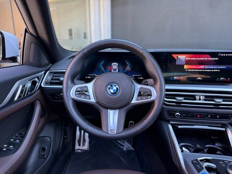 BMW i4 e-Drive 35 M Sport (Elétrico)