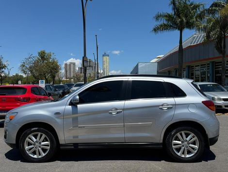 Mitsubishi ASX 2.0 16V 4x4 160cv Aut.