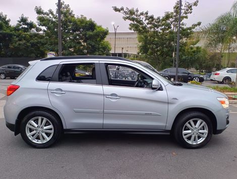 Mitsubishi ASX 2.0 16V 4x4 160cv Aut.