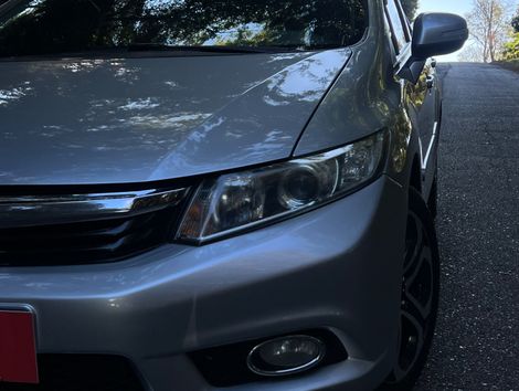 Honda Civic Sedan EXS 1.8/1.8 Flex 16V Aut. 4p