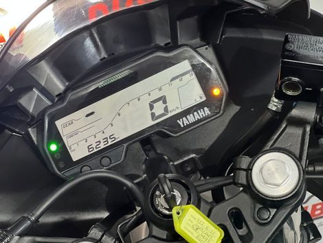 YAMAHA YZF R-15 155 ABS