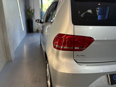 VolksWagen Fox Comfortline 1.6 Flex 8V 5p