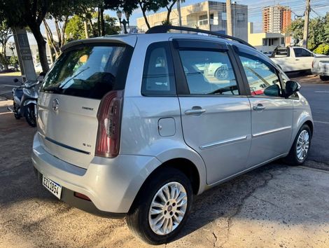 Fiat Idea ESSENCE 1.6 Flex 16V 5p