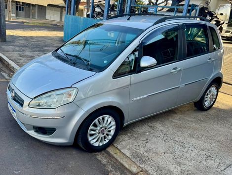 Fiat Idea ESSENCE 1.6 Flex 16V 5p