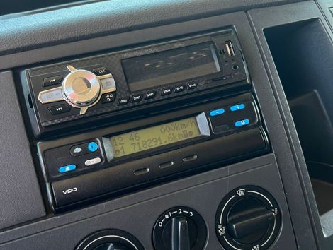 VOLKSWAGEN 25-420 Constellation 6x2 2p (Diesel)(E5)