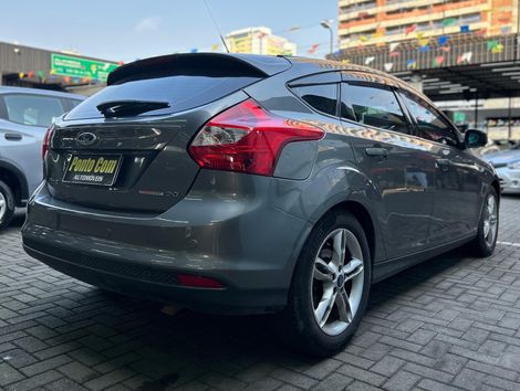 Ford Focus 2.0 16V/SE/SE Plus Flex 5p Aut.