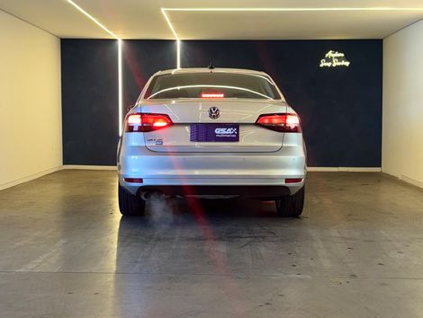 VolksWagen JETTA Comfortline 2.0 T.Flex 8V 4p Tipt.