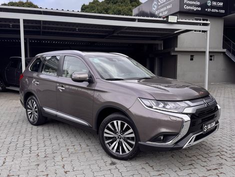 Mitsubishi OUTLANDER HPE-S 3.0 V6 4x4 5p Aut.