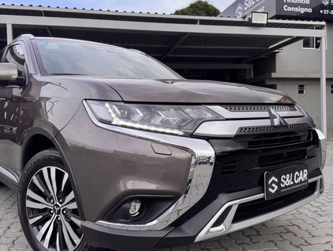 Mitsubishi OUTLANDER HPE-S 3.0 V6 4x4 5p Aut.