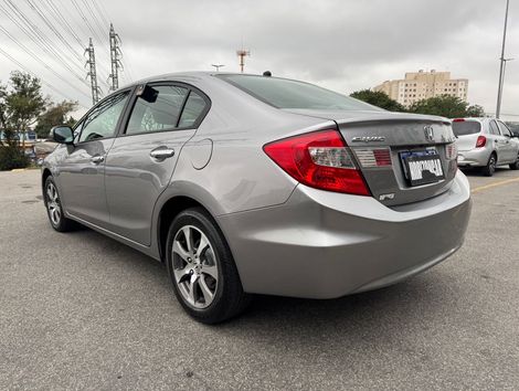 Honda Civic Sedan EXS 1.8/1.8 Flex 16V Aut. 4p