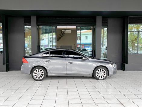 Volvo S60 T-4 KINETIC 2.0 190cv 4p