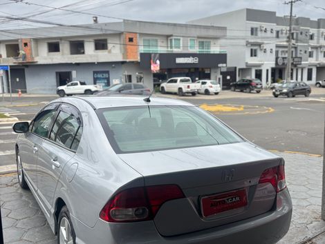 Honda Civic Sedan LXS 1.8/1.8 Flex 16V Aut. 4p