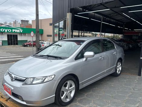 Honda Civic Sedan LXS 1.8/1.8 Flex 16V Aut. 4p