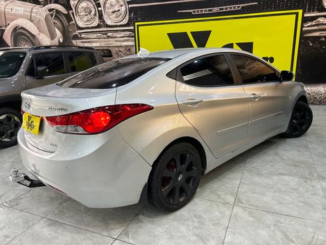 Hyundai Elantra GLS 1.8 16V Aut.