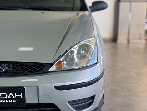 Ford Focus 1.6 S/SE/SE Plus Flex 8V/16V  5p