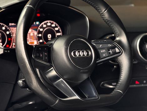 Audi TT 2.0 16v TFSI S-Tronic