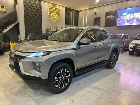 Mitsubishi L200 Triton Sport HPE-S 2.4 CD Dies. Aut