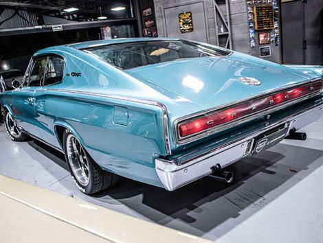 Dodge CHARGER