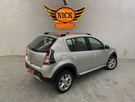 Renault SANDERO STEPWAY Hi-Flex 1.6 16V 5p Aut.