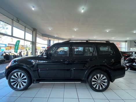 Mitsubishi Pajero HPE Full 3.2 4x4 T.I.Dies. 5p Aut