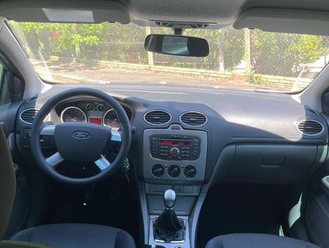 Ford Focus 1.6 S/SE/SE Plus Flex 8V/16V  5p
