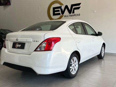 Nissan VERSA SV 1.6 16V FlexStart 4p Mec.