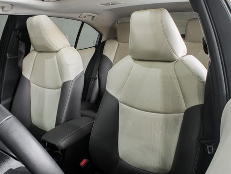 Toyota Corolla Altis Prem. 1.8 Aut. (Híbrido)