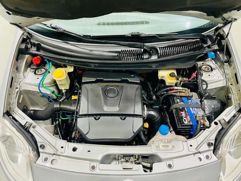 Fiat Palio ESSENCE 1.6 Flex 16V 5p