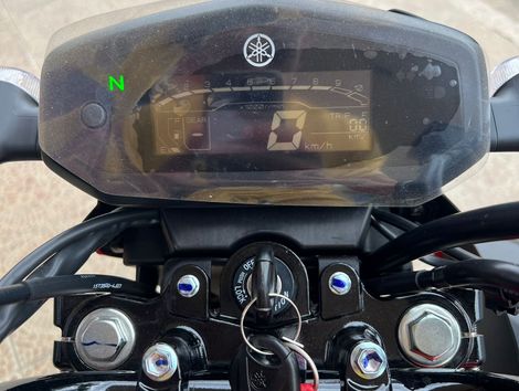 YAMAHA ESD