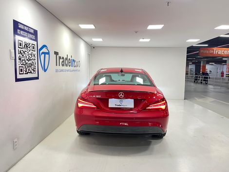 Mercedes CLA-180 1.6 16V 122cv Aut.
