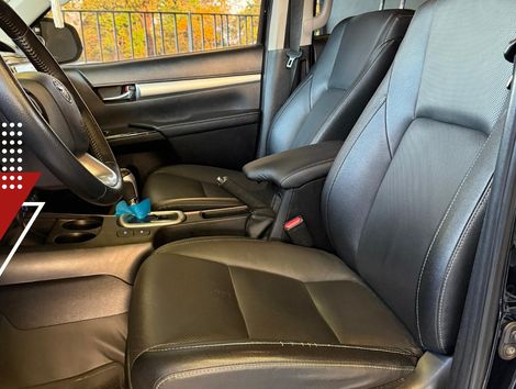 Toyota Hilux CD SRV 4x4 2.8 TDI Diesel Aut.