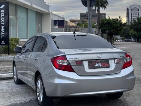 Honda Civic Sedan LXS 1.8/1.8 Flex 16V Aut. 4p