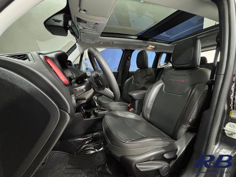 Jeep Renegade Trailhawk T270 1.3 TB Flex Aut.