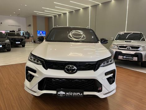 Toyota Hilux SW4 GRS 2.8 TB 4x4 Diesel Aut.